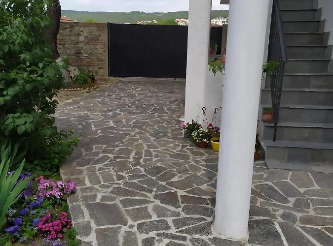 Guest house Savovi Varna