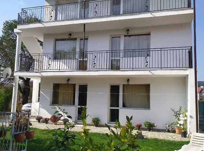 Savovi Guest house *